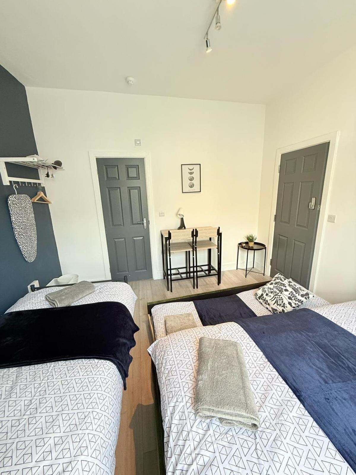 Tottenham En Suites Guest Rooms ลอนดอน ภายนอก รูปภาพ