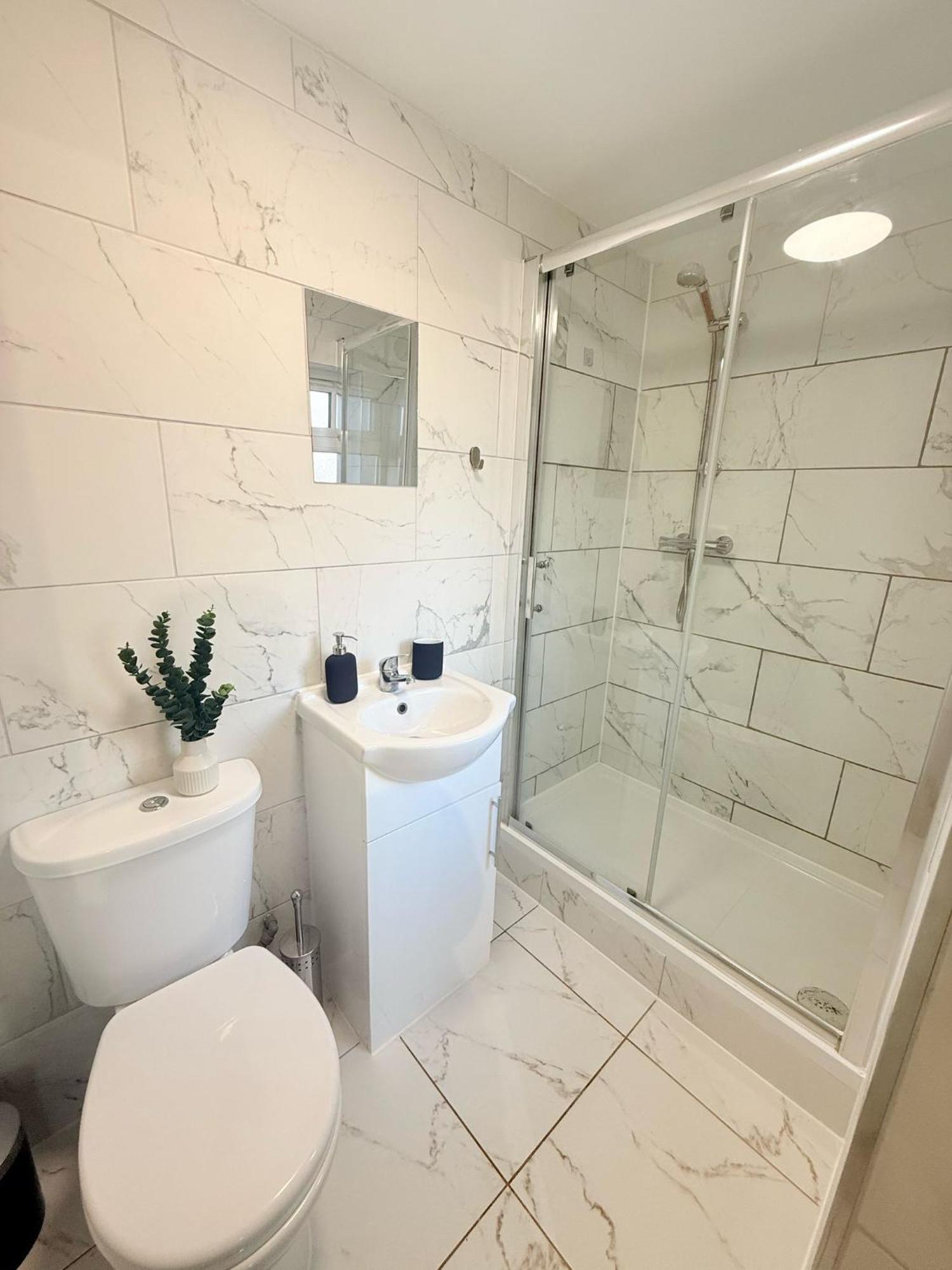 Tottenham En Suites Guest Rooms ลอนดอน ภายนอก รูปภาพ