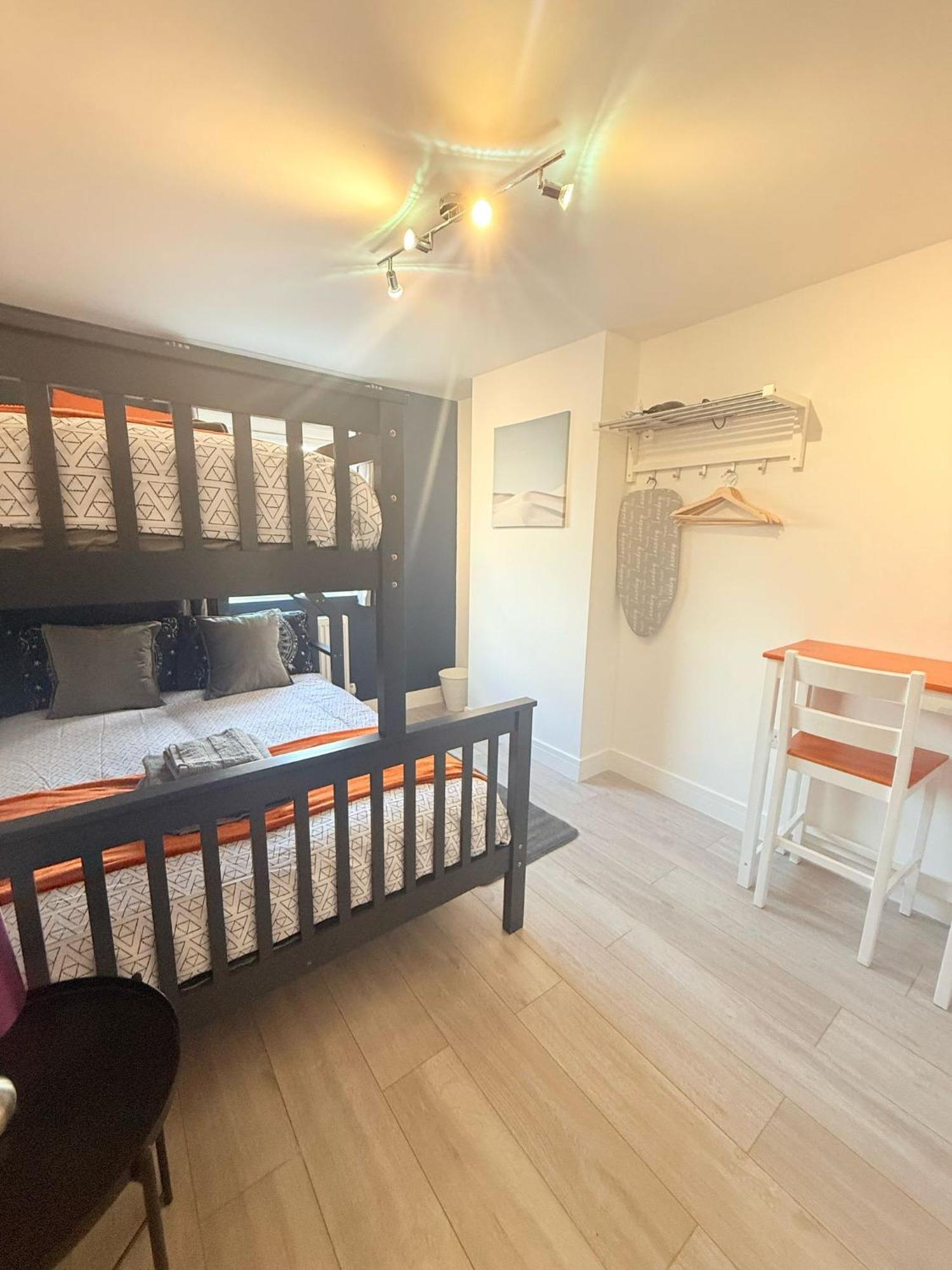 Tottenham En Suites Guest Rooms ลอนดอน ภายนอก รูปภาพ